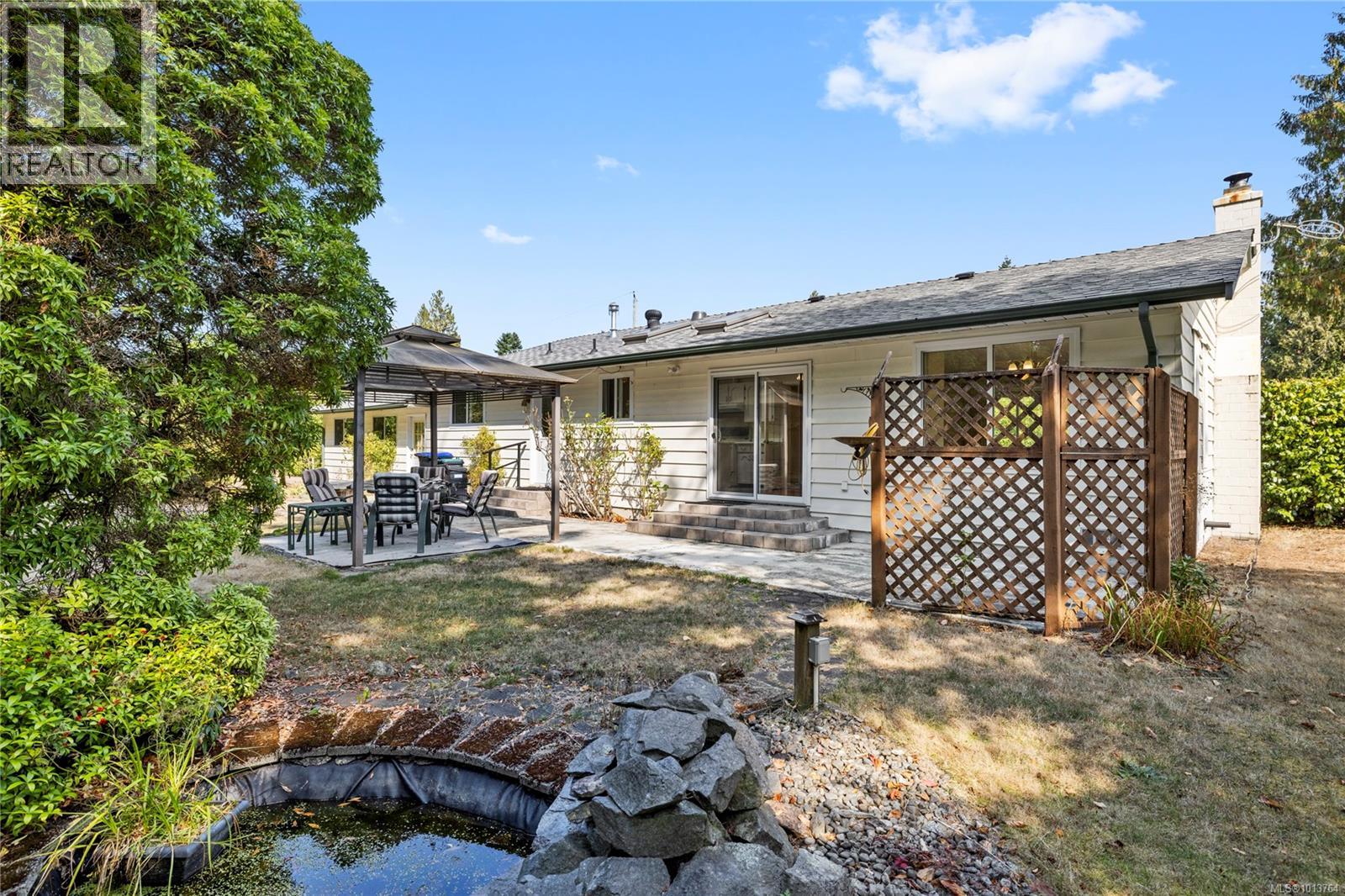 1058 Wood Duck Pl, Qualicum Beach