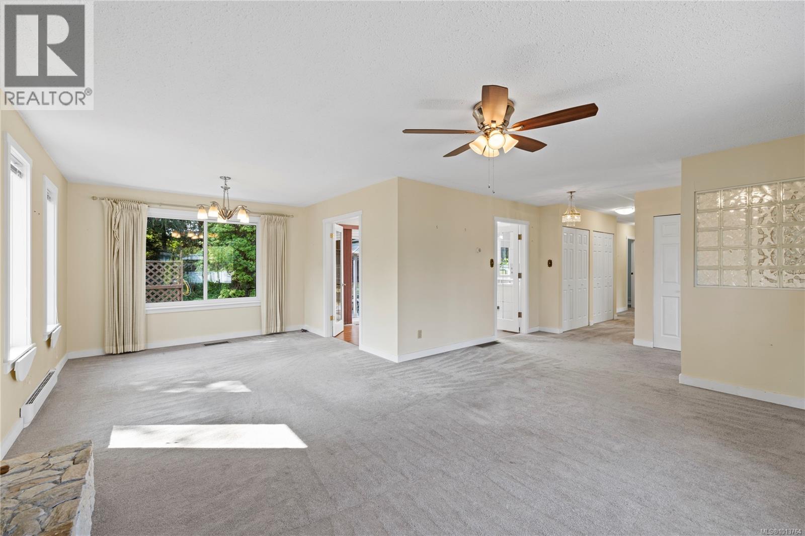 1058 Wood Duck Pl, Qualicum Beach