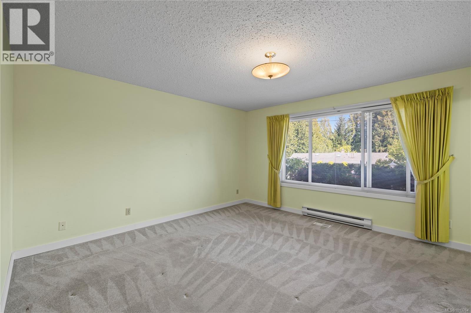 1058 Wood Duck Pl, Qualicum Beach