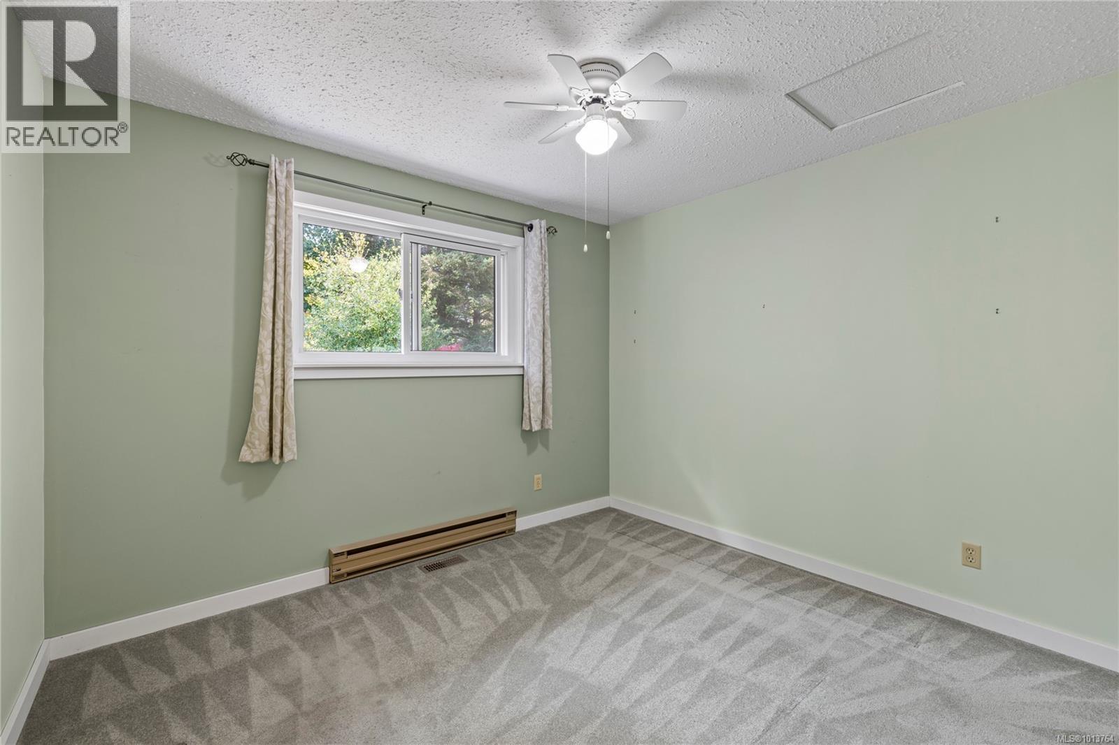 1058 Wood Duck Pl, Qualicum Beach