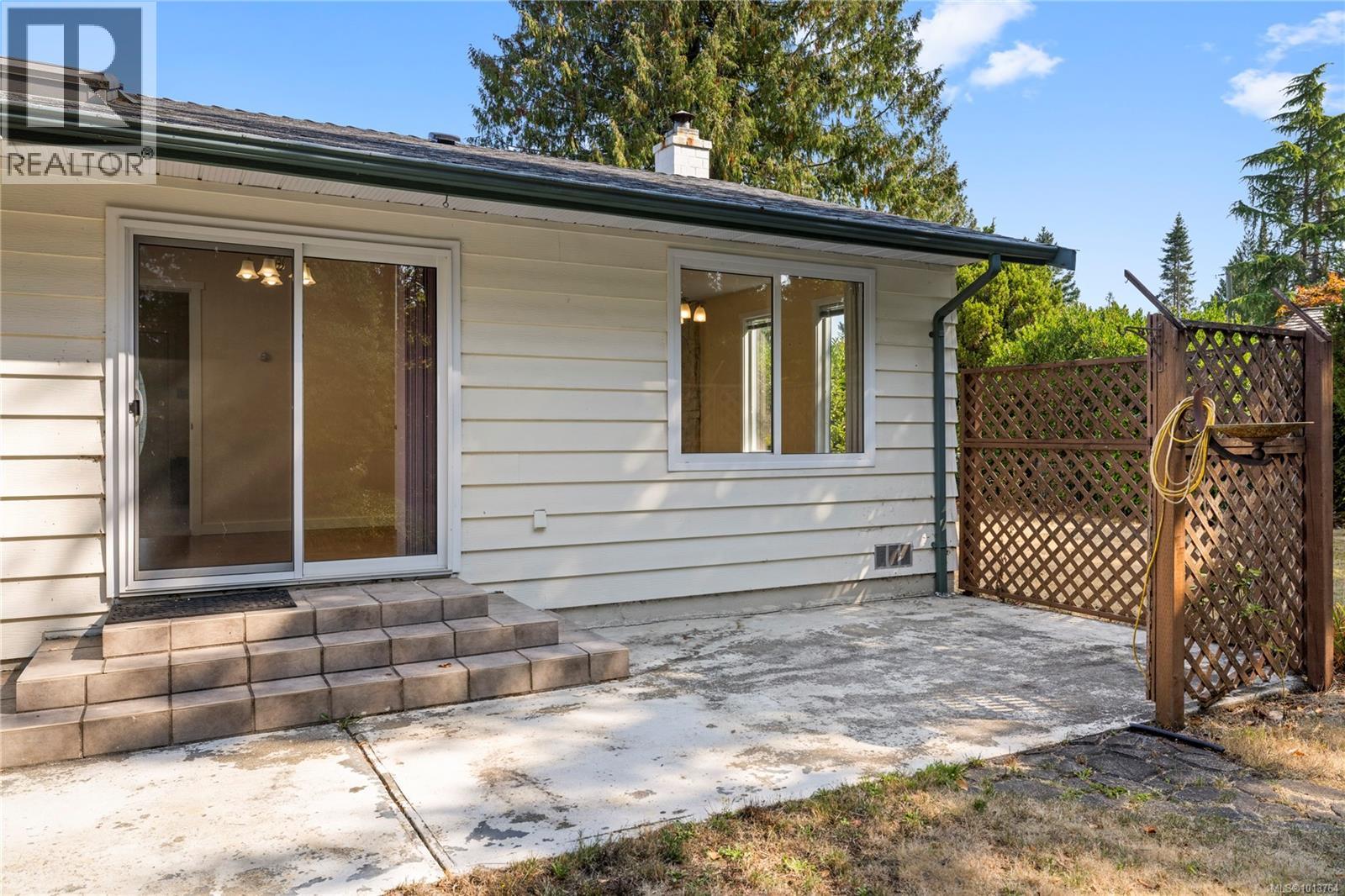 1058 Wood Duck Pl, Qualicum Beach