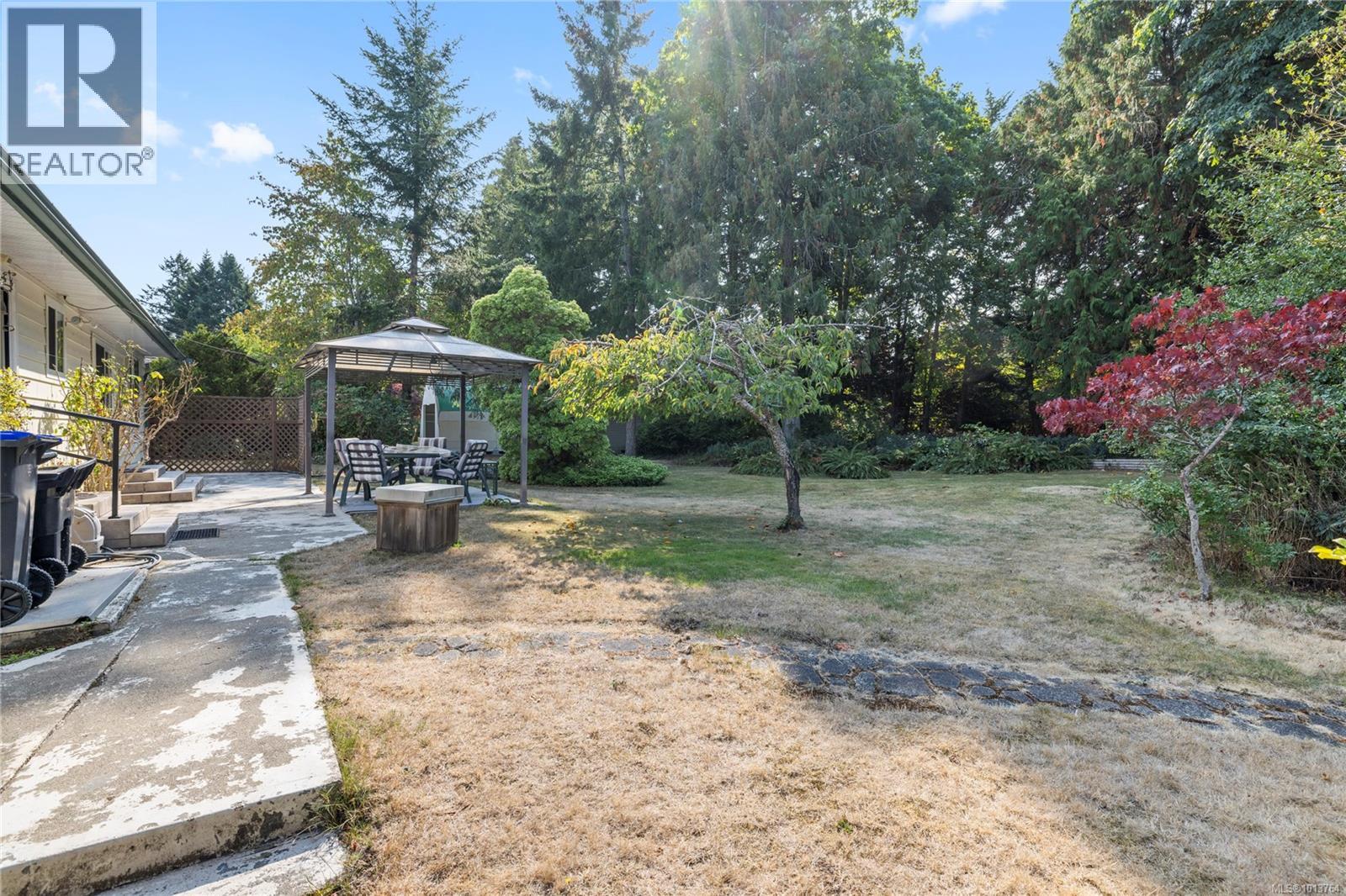 1058 Wood Duck Pl, Qualicum Beach