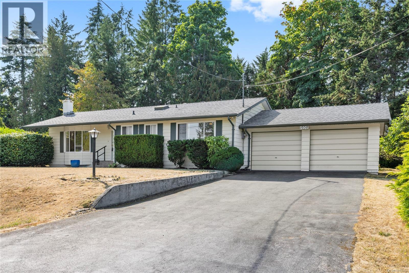 1058 Wood Duck Pl, Qualicum Beach