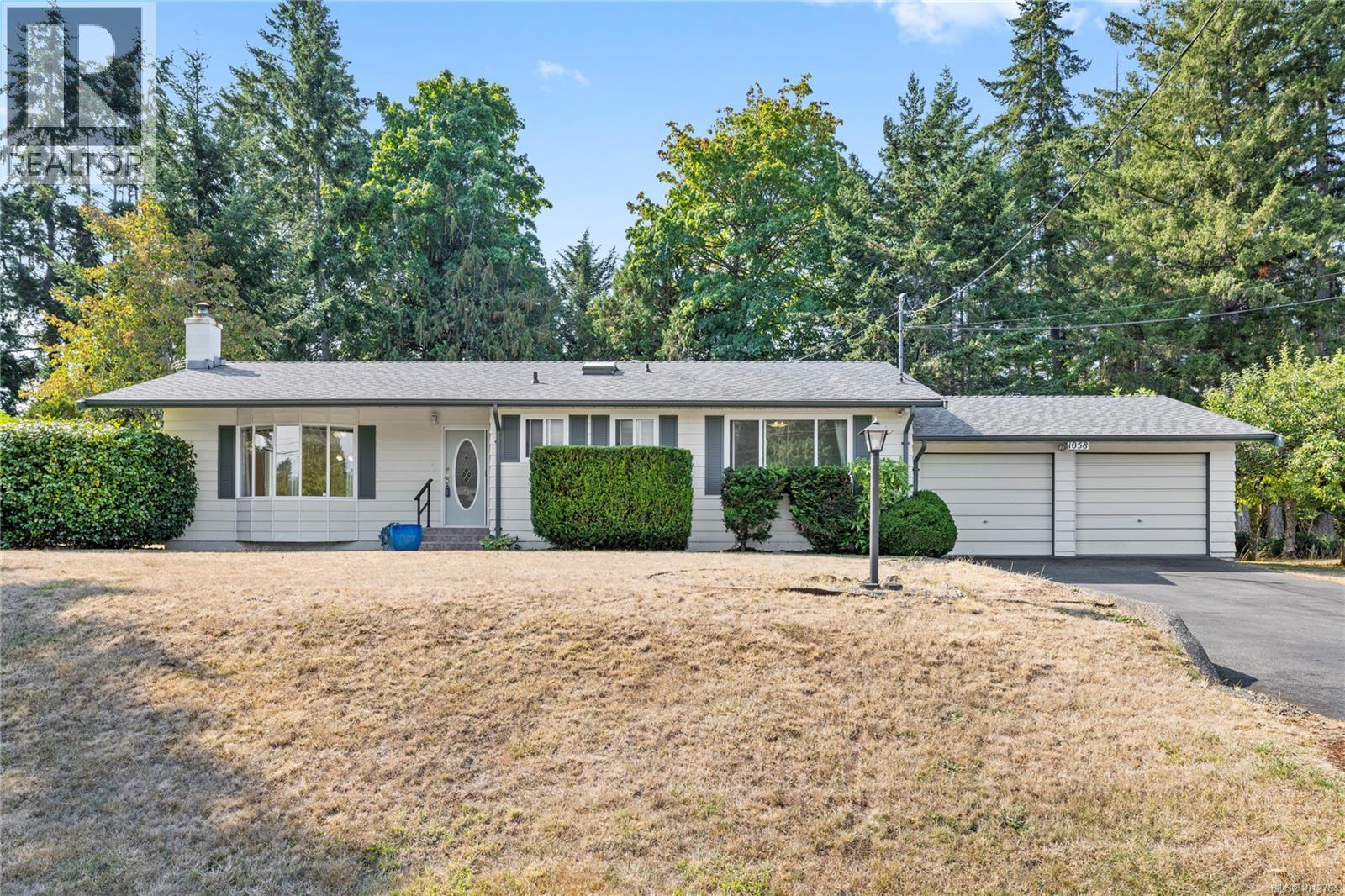 1058 Wood Duck Pl, Qualicum Beach
