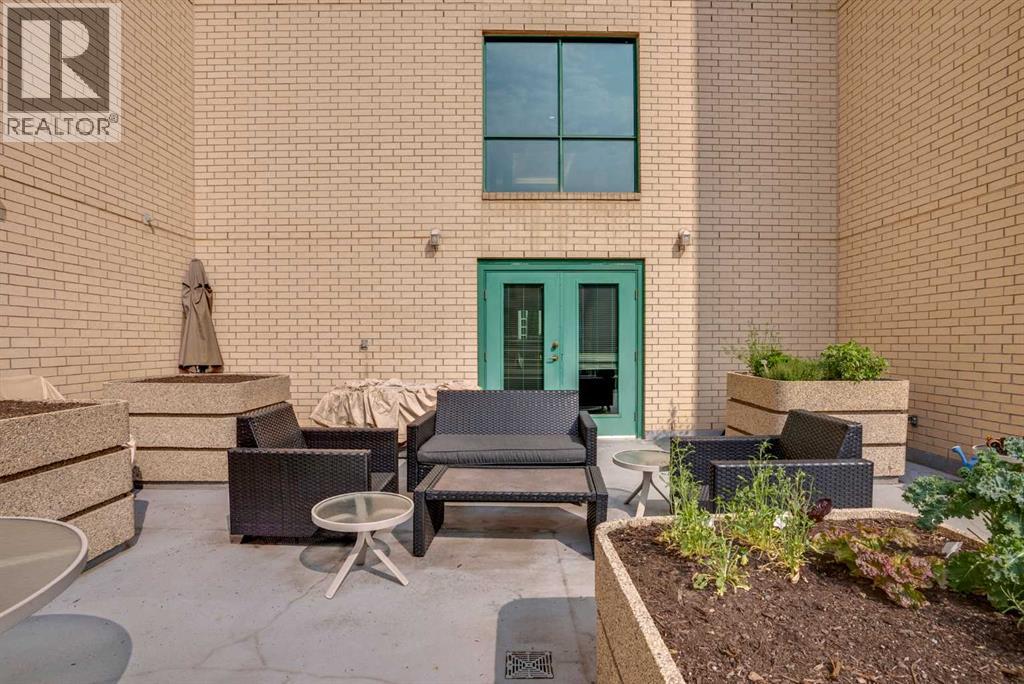 902, 801 2 Avenue SW, Calgary, Alberta