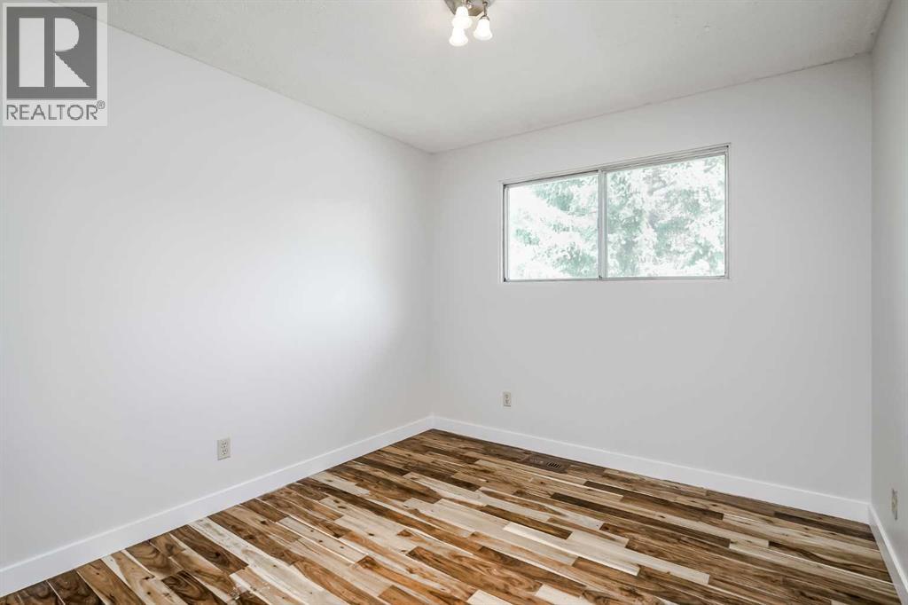 Single Family House 4 Level for Sale in  Silver Mead Road NW Silver Springs Calgary 