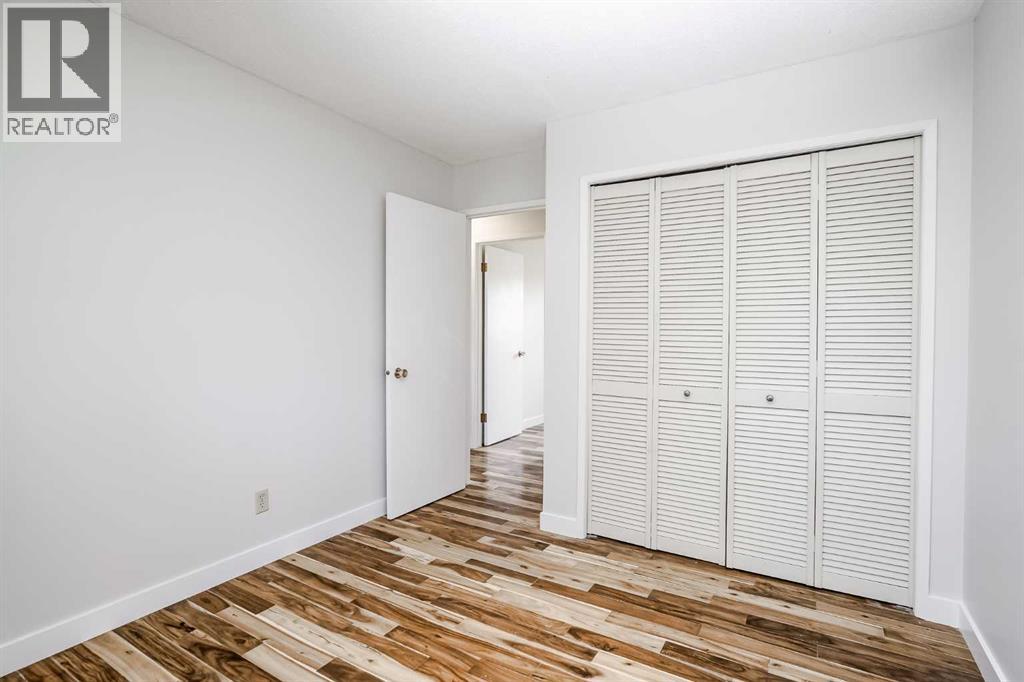 Single Family House 4 Level for Sale in  Silver Mead Road NW Silver Springs Calgary 