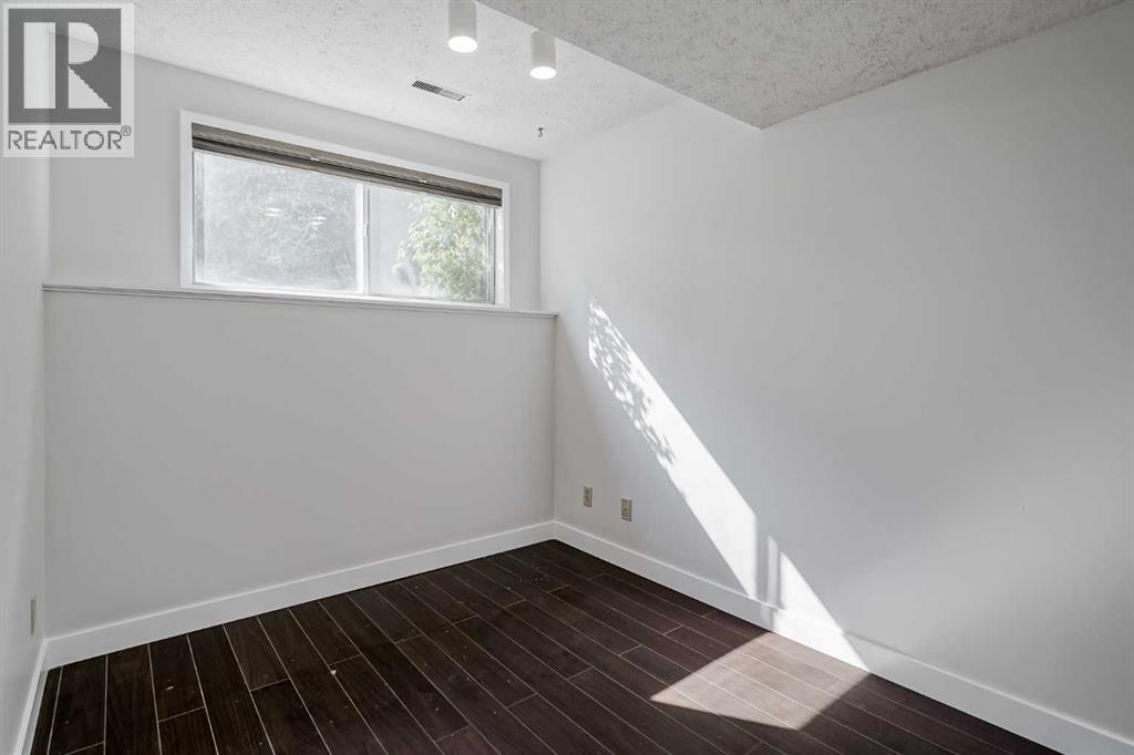 Single Family House 4 Level for Sale in  Silver Mead Road NW Silver Springs Calgary 
