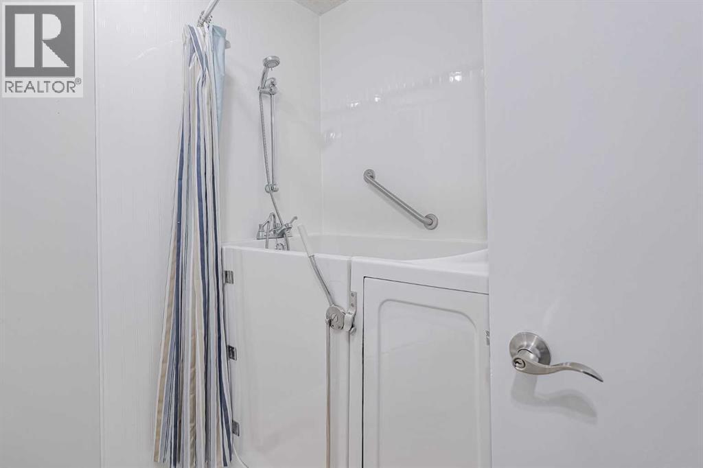 Single Family House 4 Level for Sale in  Silver Mead Road NW Silver Springs Calgary 