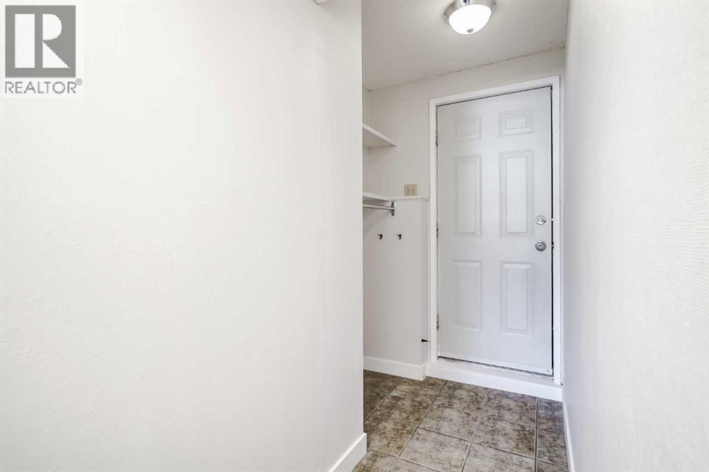 Single Family House 4 Level for Sale in  Silver Mead Road NW Silver Springs Calgary 