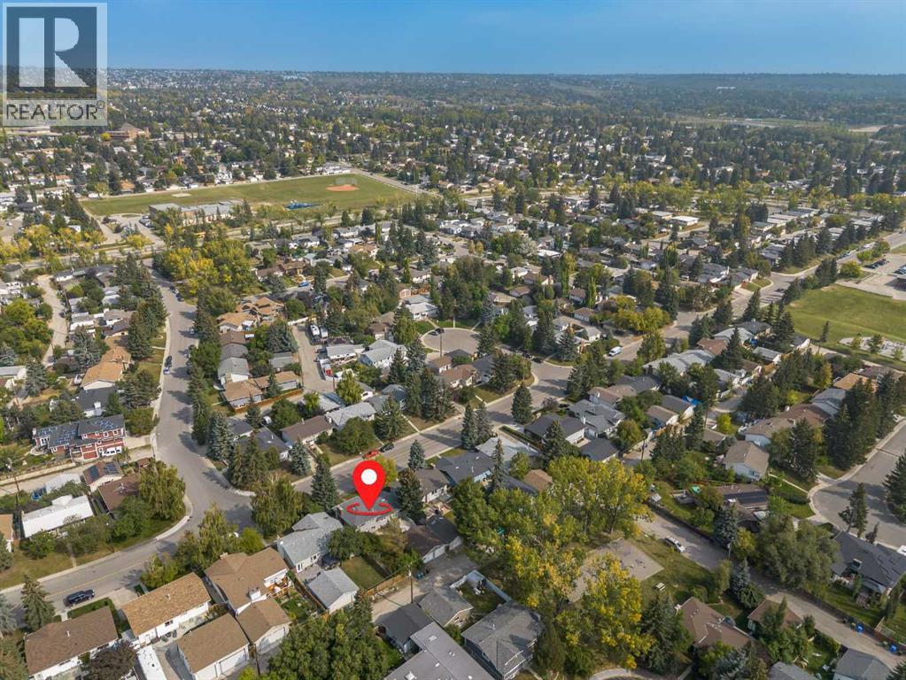 Single Family House 4 Level for Sale in  Silver Mead Road NW Silver Springs Calgary 
