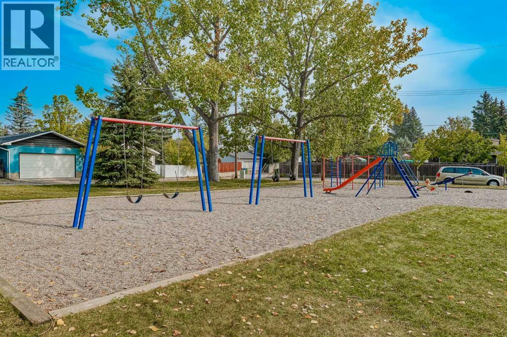 Single Family House 4 Level for Sale in  Silver Mead Road NW Silver Springs Calgary 