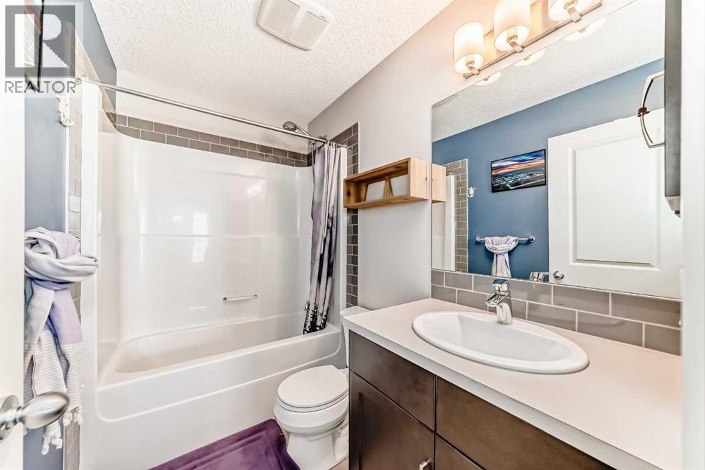 132 Sunvalley Road, Cochrane