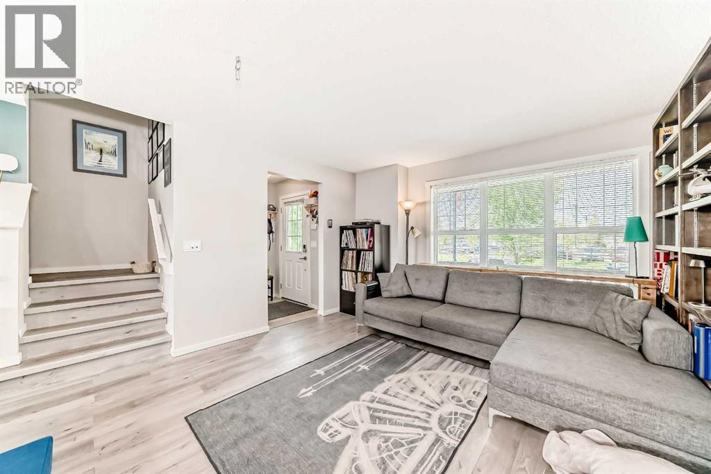 132 Sunvalley Road, Cochrane