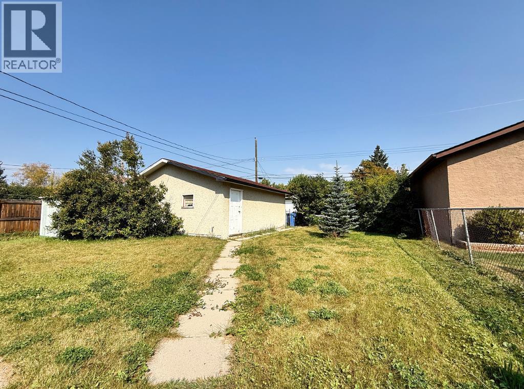 Single Family House Bungalow for Sale in   Avenue NW Bowness Calgary 