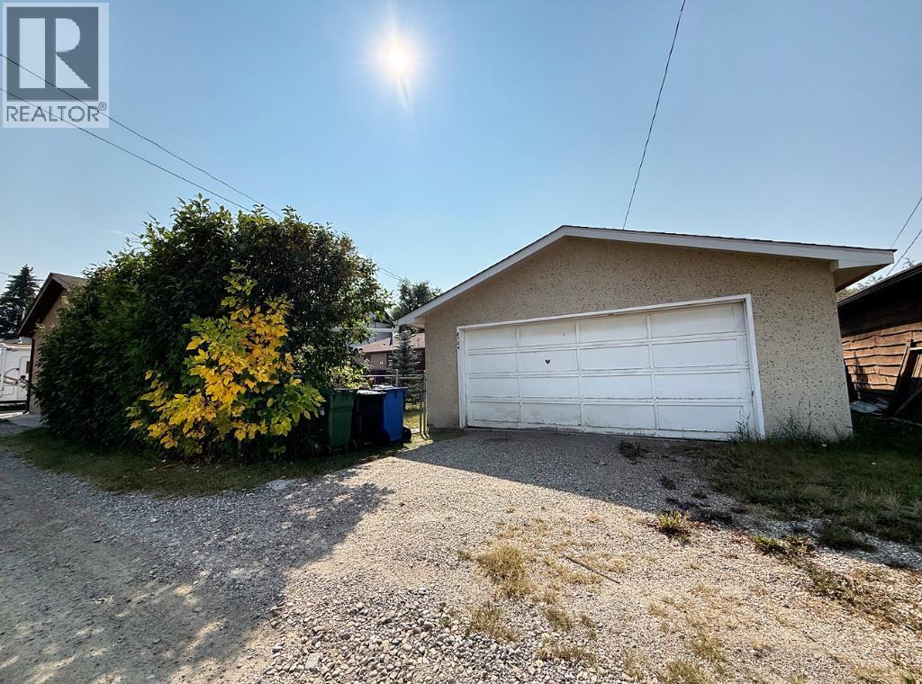 Single Family House Bungalow for Sale in   Avenue NW Bowness Calgary 