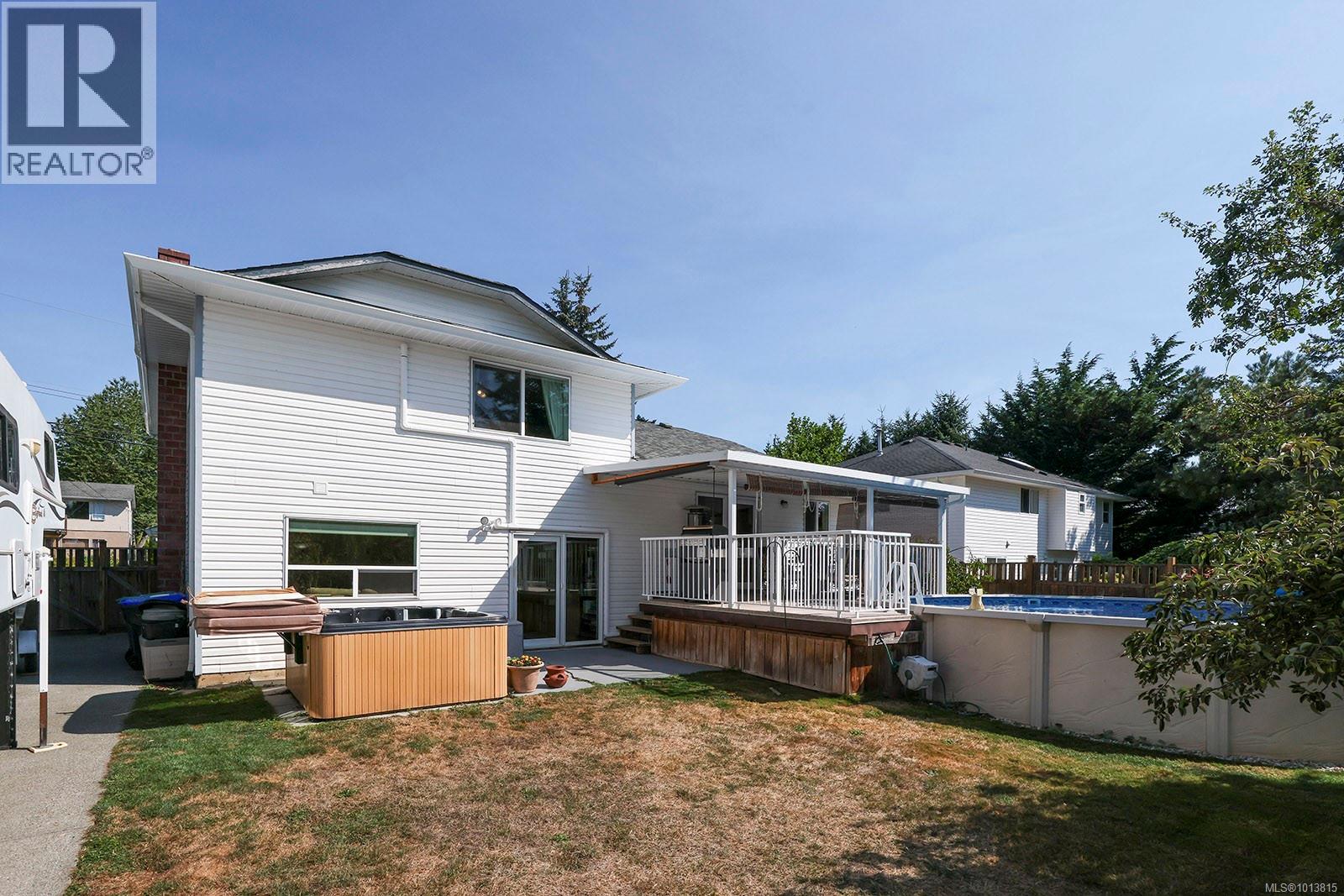 2625 Stewart Ave, Courtenay