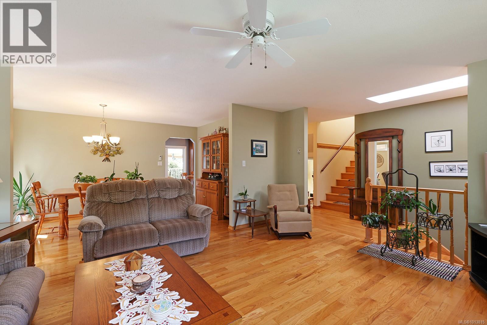 2625 Stewart Ave, Courtenay