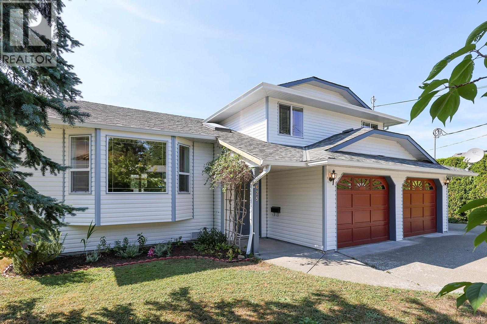 2625 Stewart Ave, Courtenay