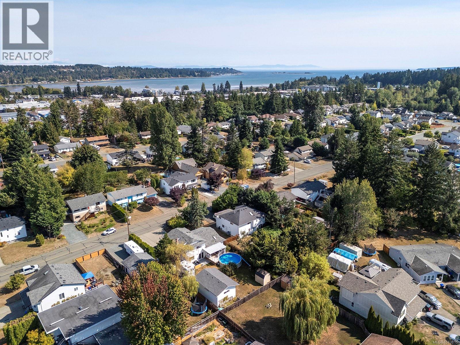 2625 Stewart Ave, Courtenay