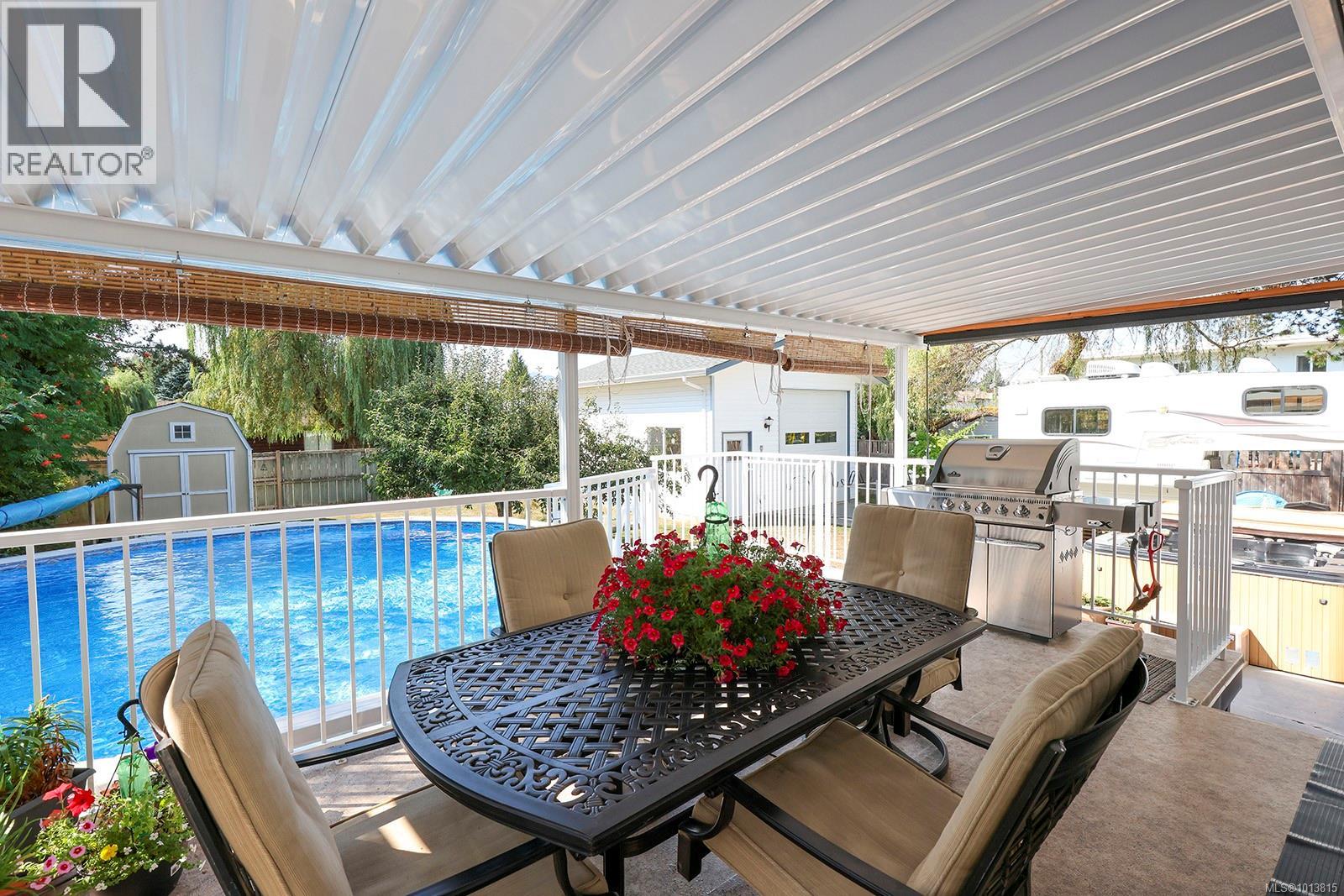 2625 Stewart Ave, Courtenay