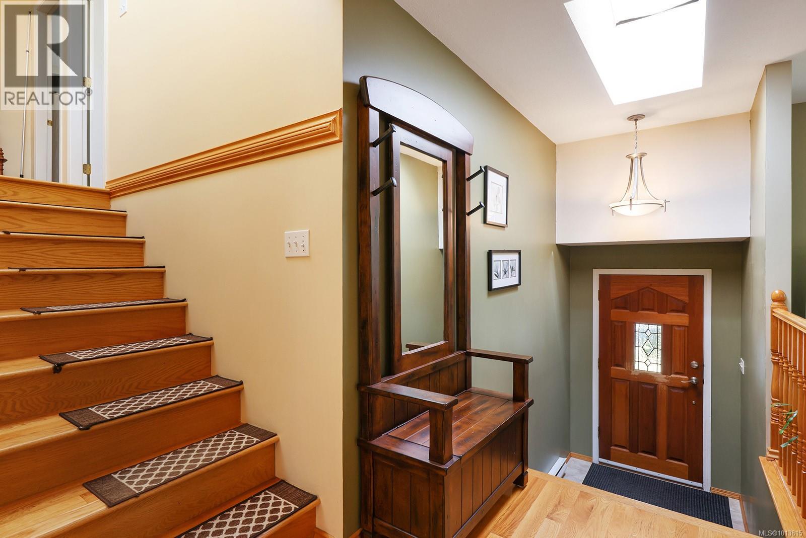 2625 Stewart Ave, Courtenay