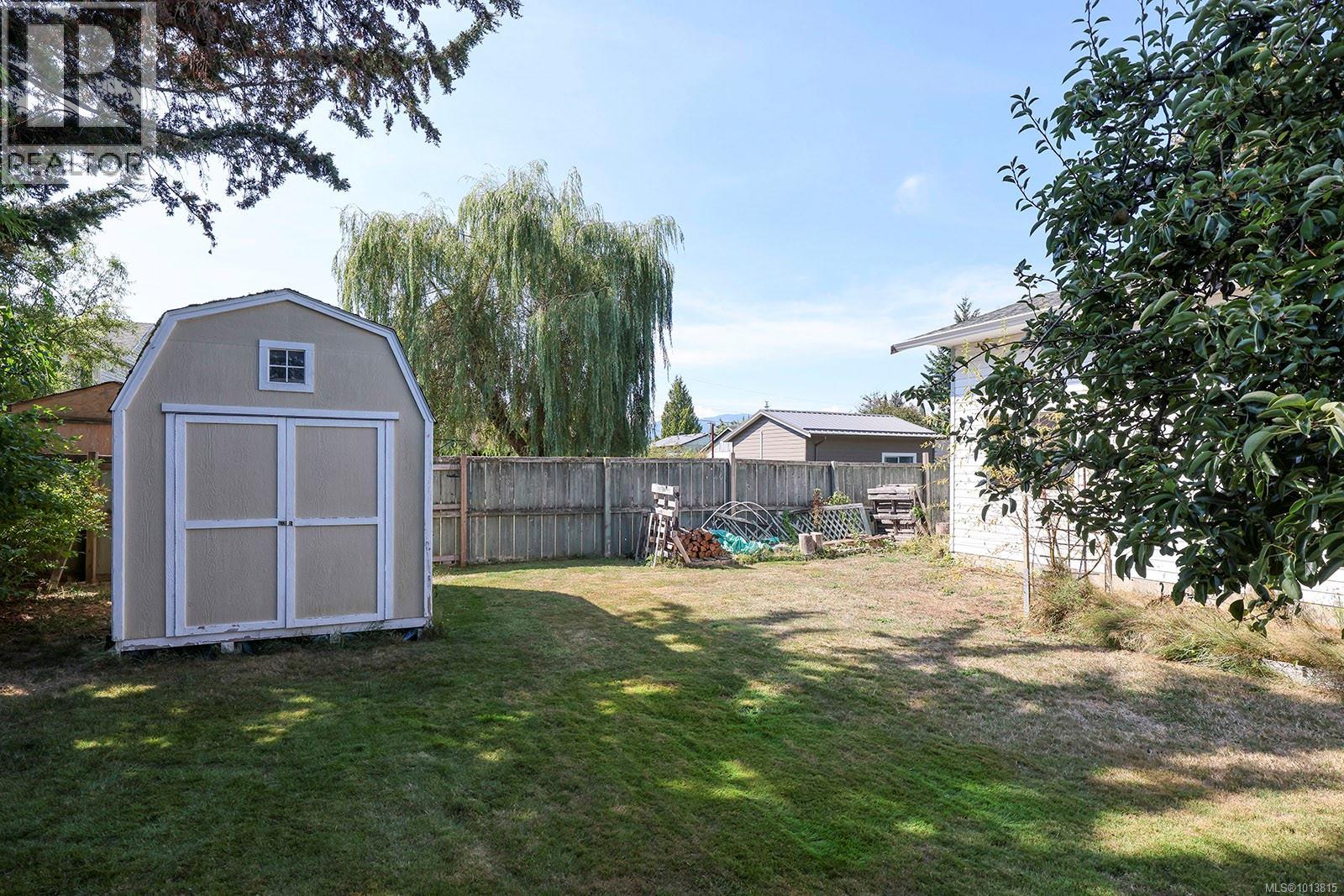 2625 Stewart Ave, Courtenay