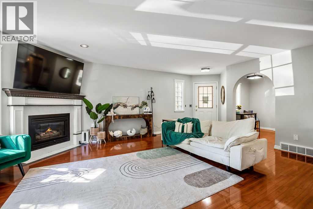 Multi-family House for Sale in /  Street SW Killarney/Glengarry Calgary 
