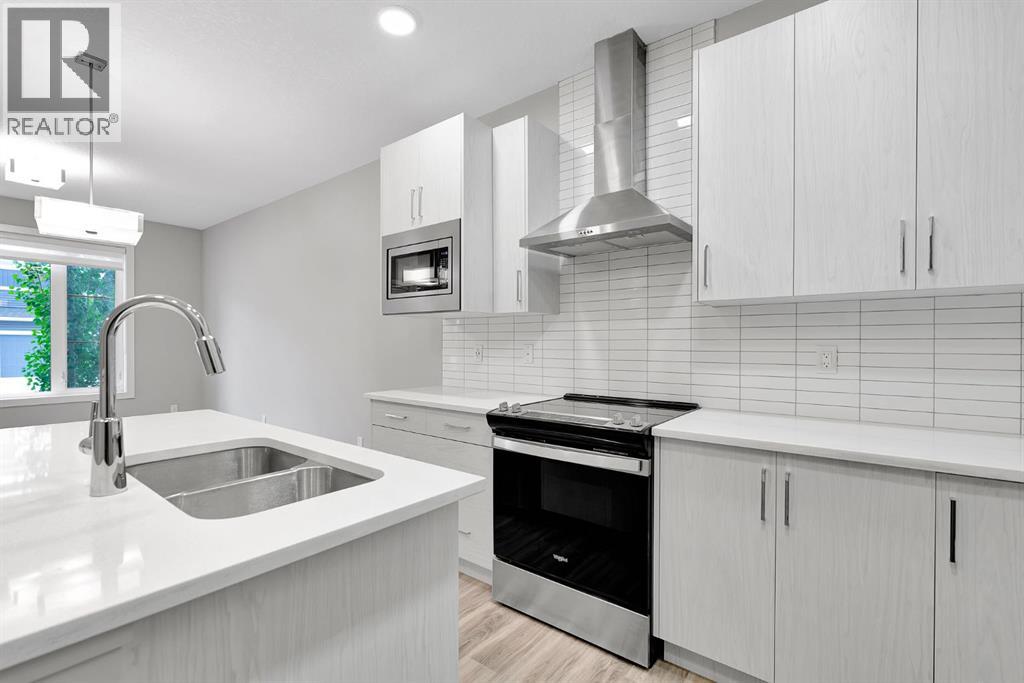 Single Family House for Sale in  Crestbrook Way SW Crestmont Calgary 