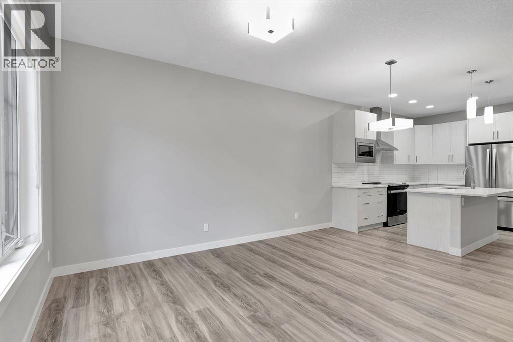Single Family House for Sale in  Crestbrook Way SW Crestmont Calgary 