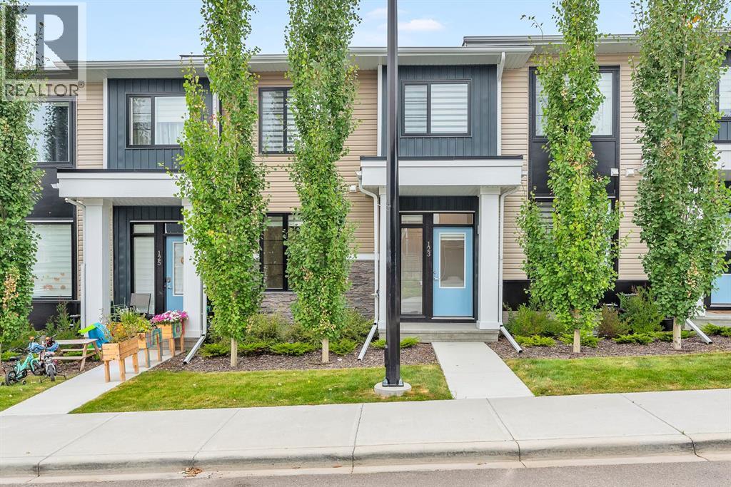 123 Crestbrook Way SW, Calgary, Alberta