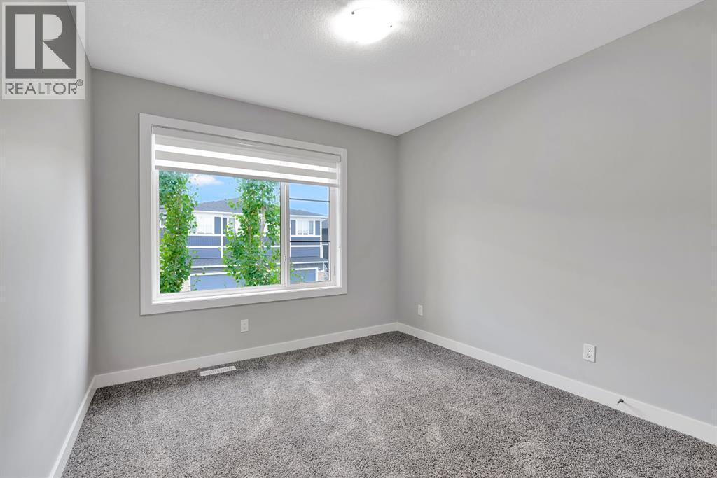 Single Family House for Sale in  Crestbrook Way SW Crestmont Calgary 