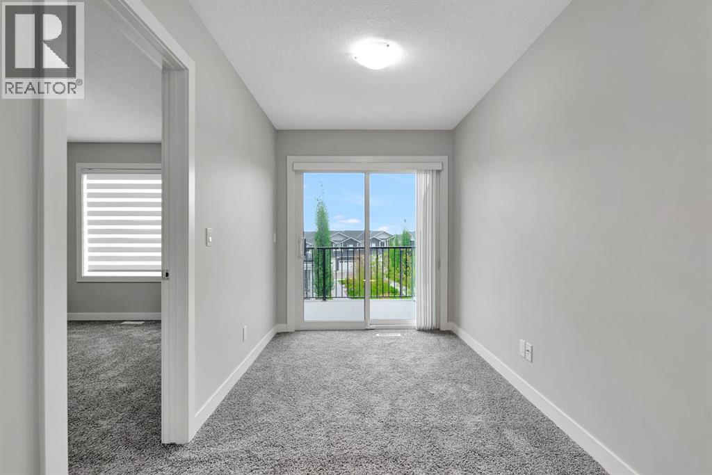 Single Family House for Sale in  Crestbrook Way SW Crestmont Calgary 