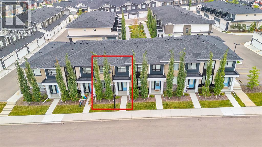 Single Family House for Sale in  Crestbrook Way SW Crestmont Calgary 