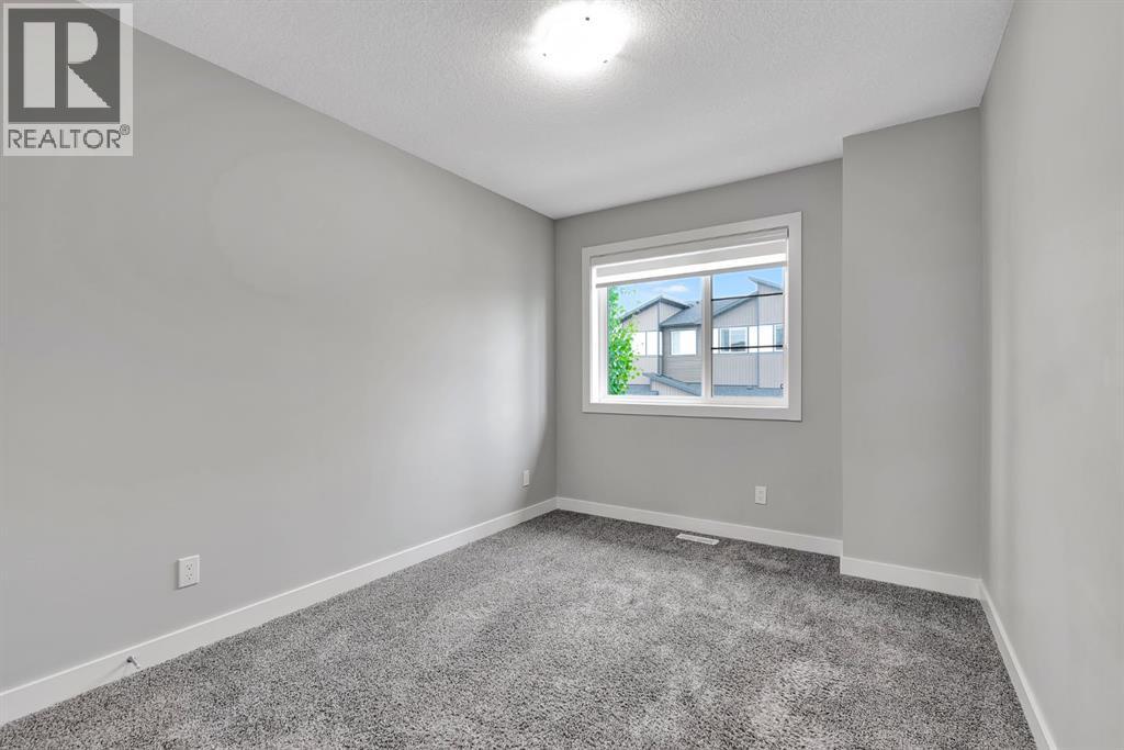 Single Family House for Sale in  Crestbrook Way SW Crestmont Calgary 