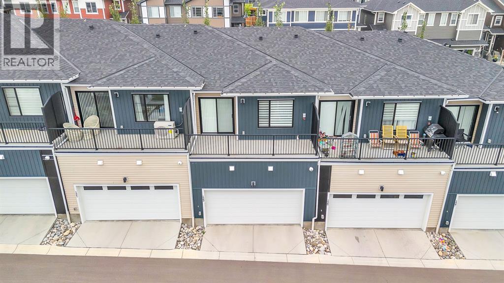Single Family House for Sale in  Crestbrook Way SW Crestmont Calgary 