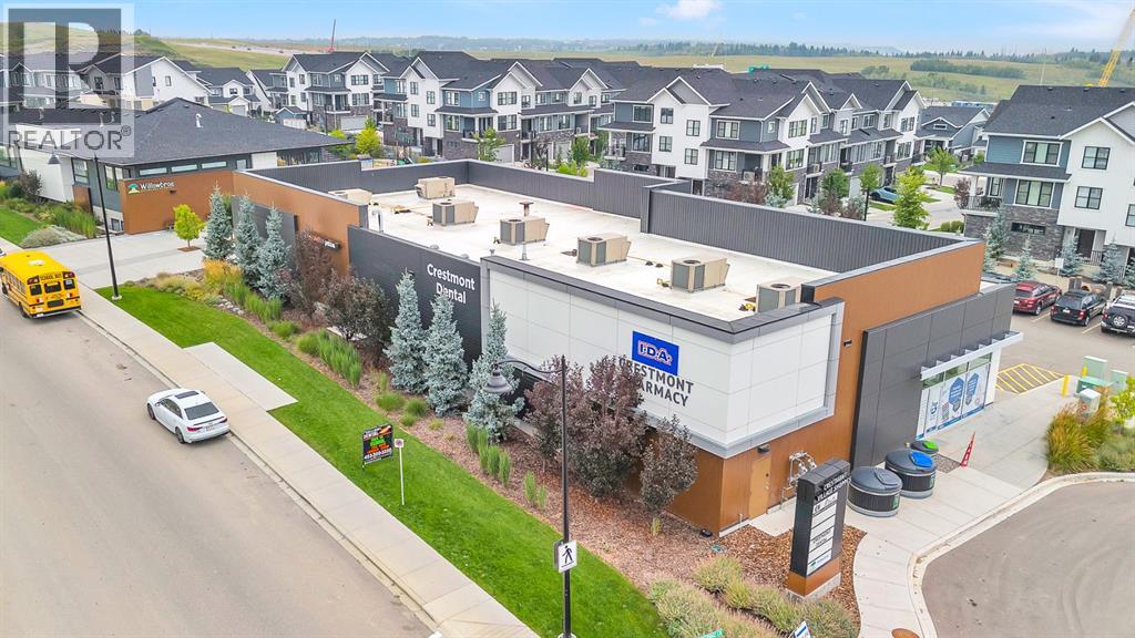 Single Family House for Sale in  Crestbrook Way SW Crestmont Calgary 