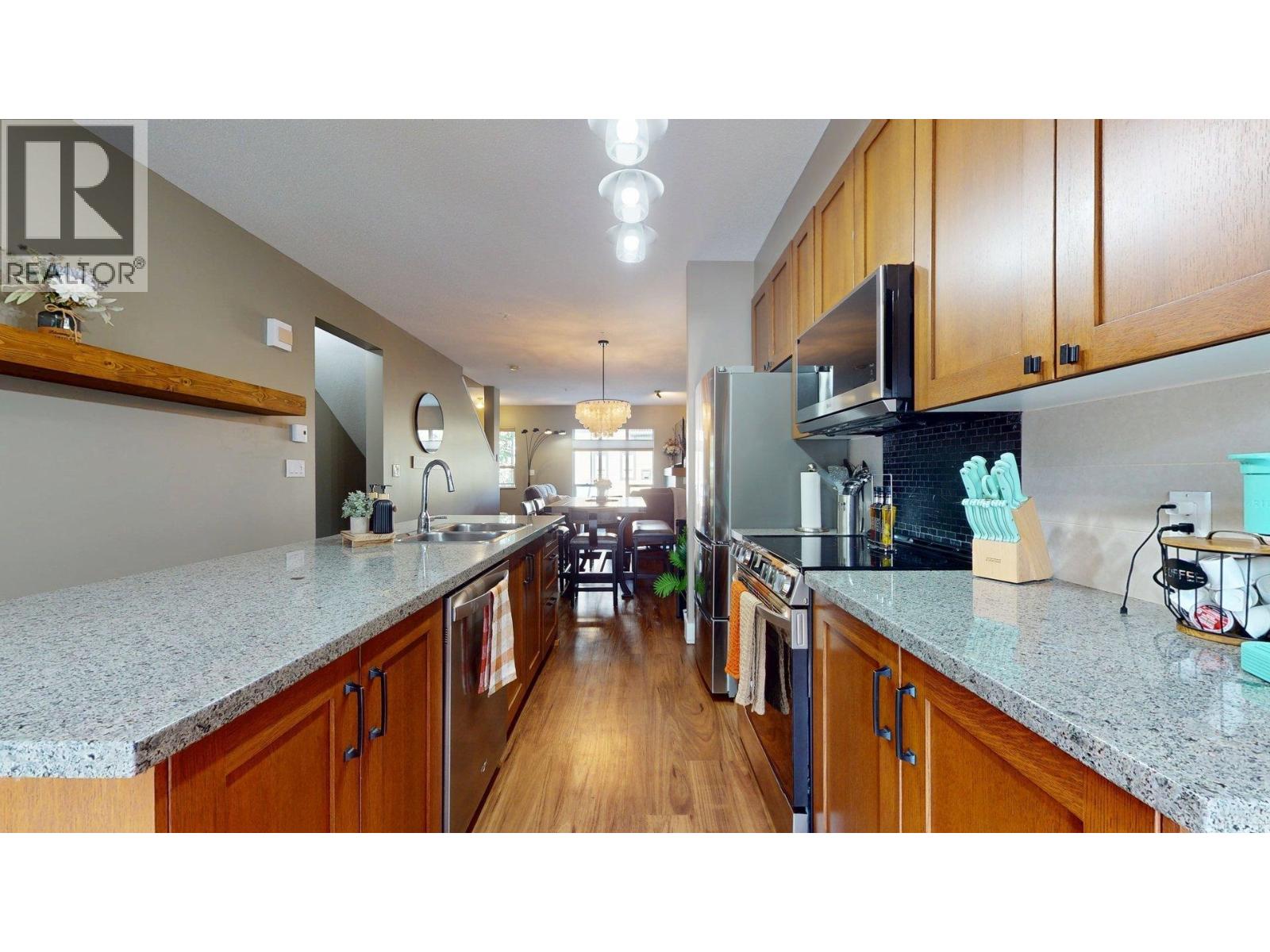 1274 STONEMOUNT PLACE, Squamish