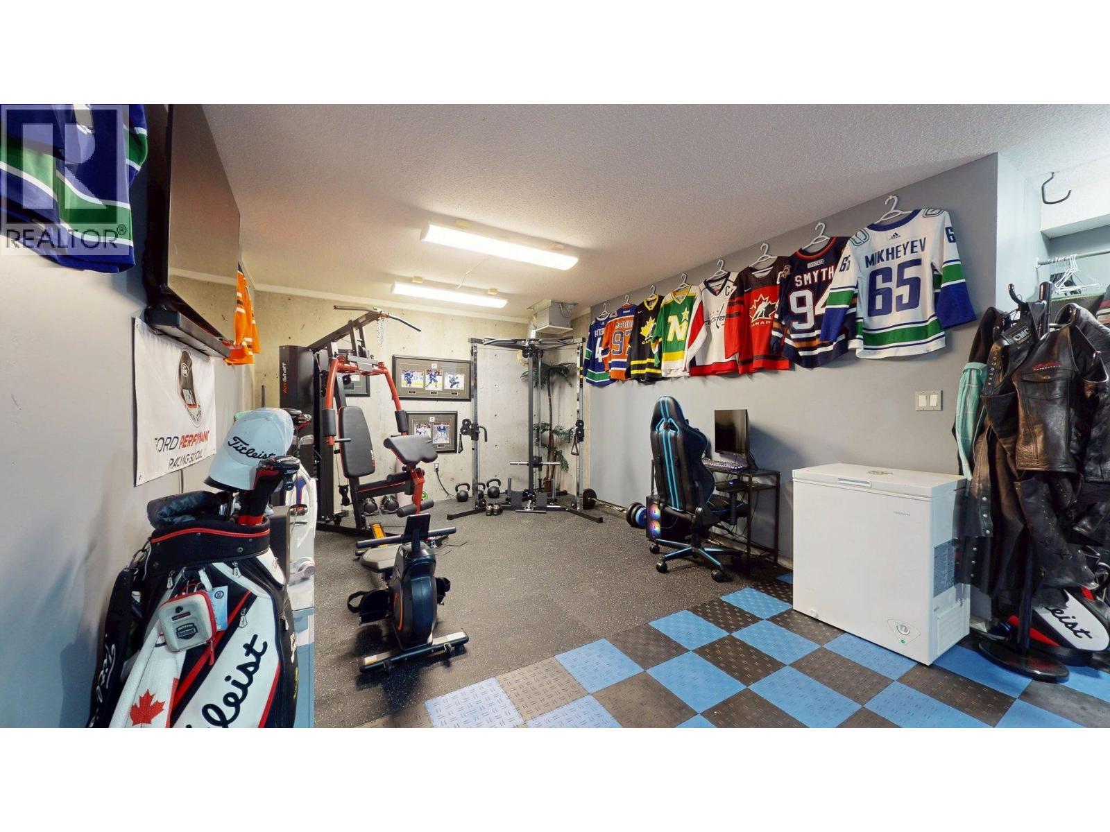 1274 STONEMOUNT PLACE, Squamish