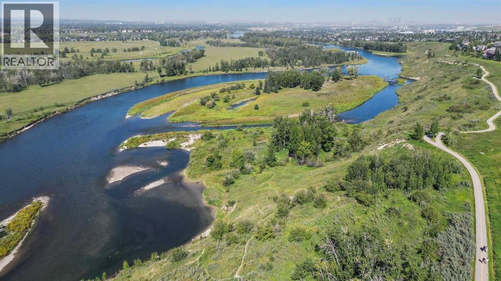Single Family House for Sale in  Mt Douglas Place SE McKenzie Lake Calgary 