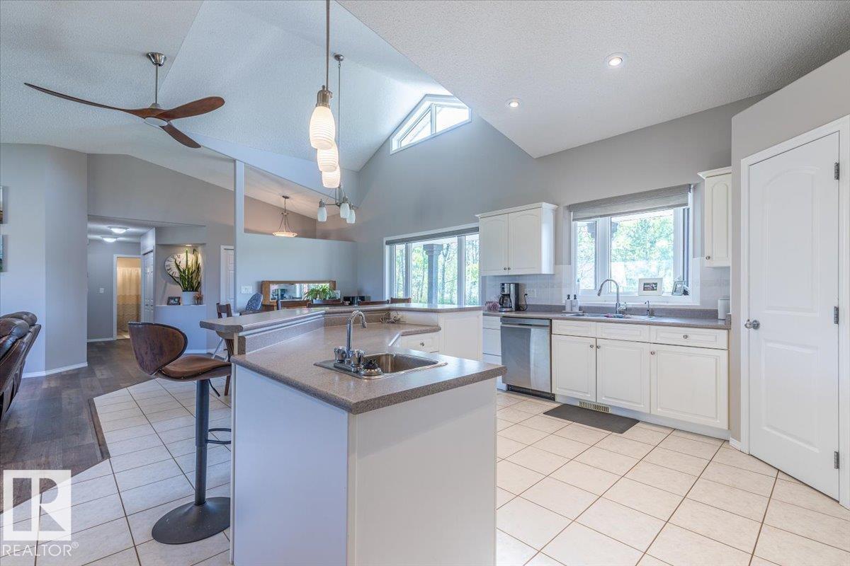 27318 TWP ROAD 482, Rural Leduc County