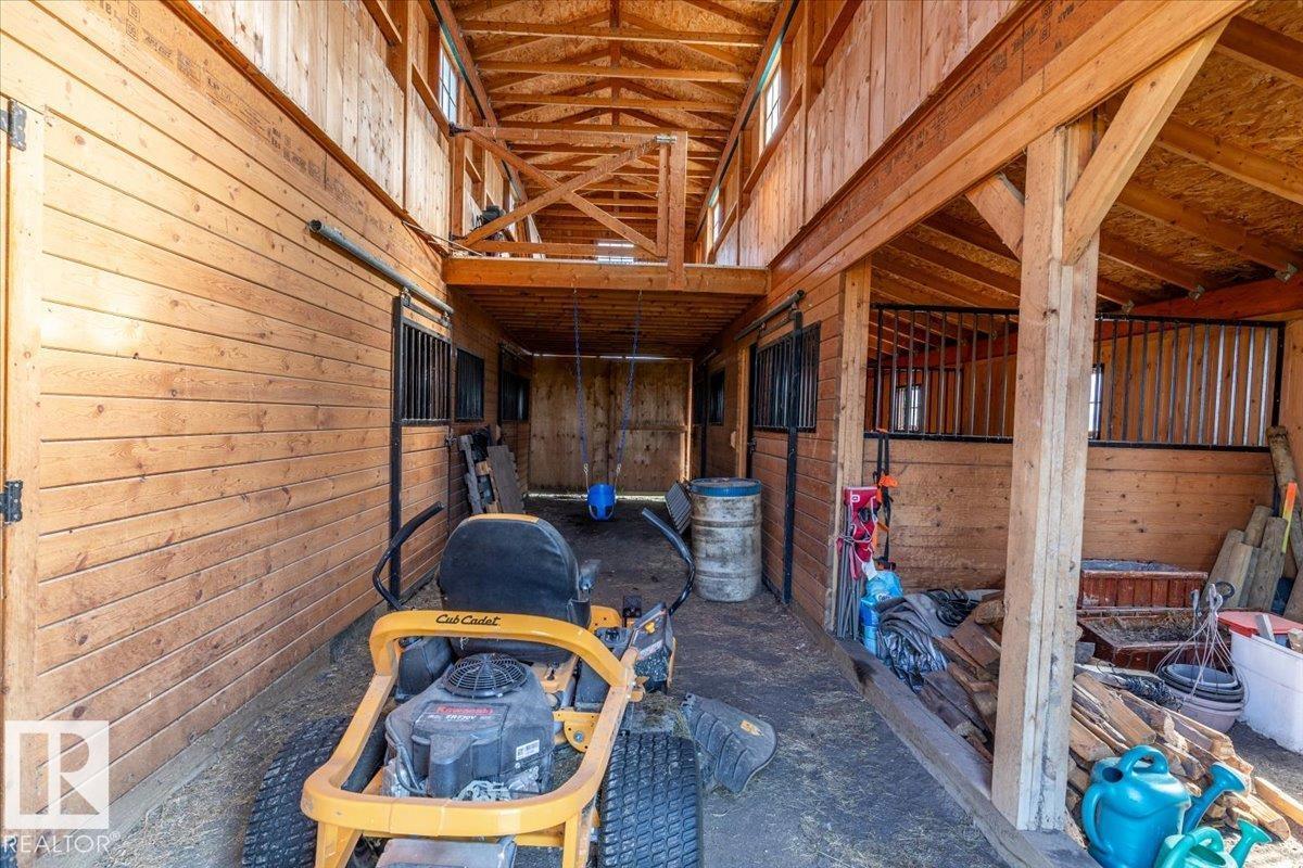 27318 TWP ROAD 482 - 32