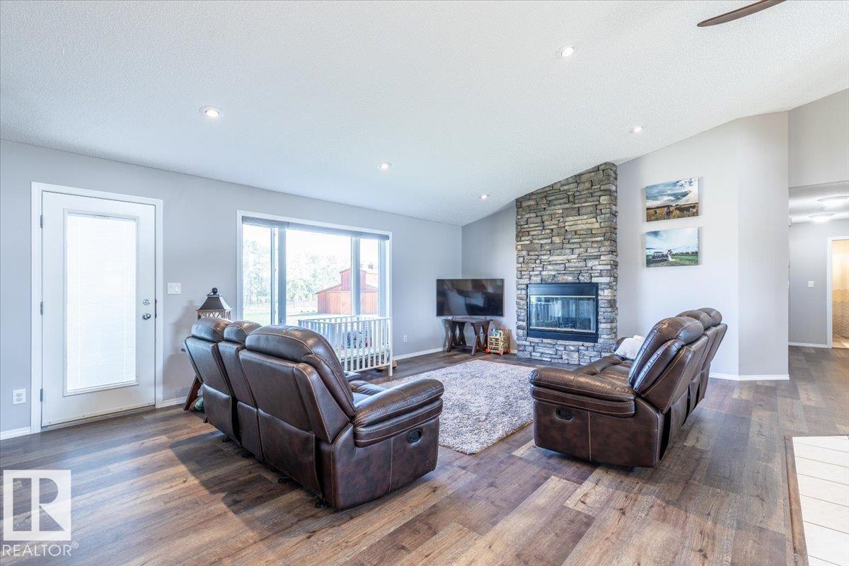 27318 TWP ROAD 482, Rural Leduc County