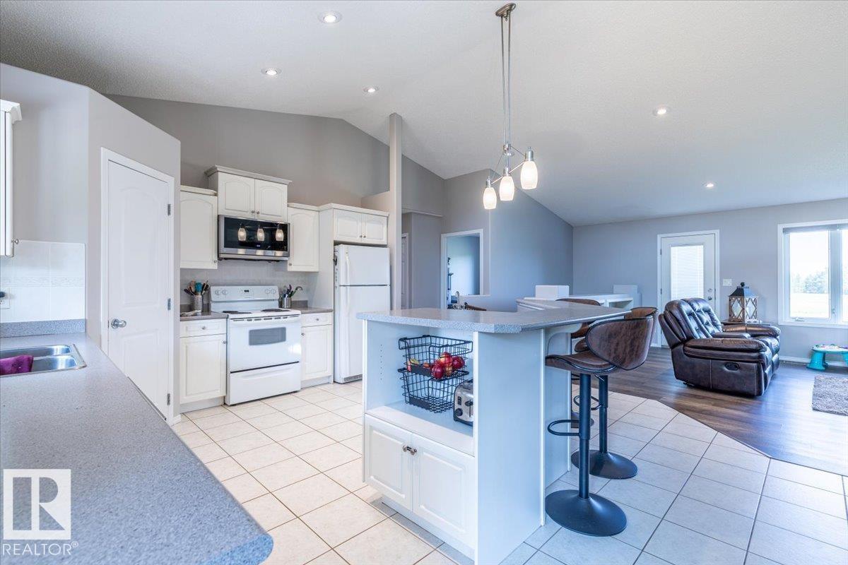 27318 TWP ROAD 482, Rural Leduc County