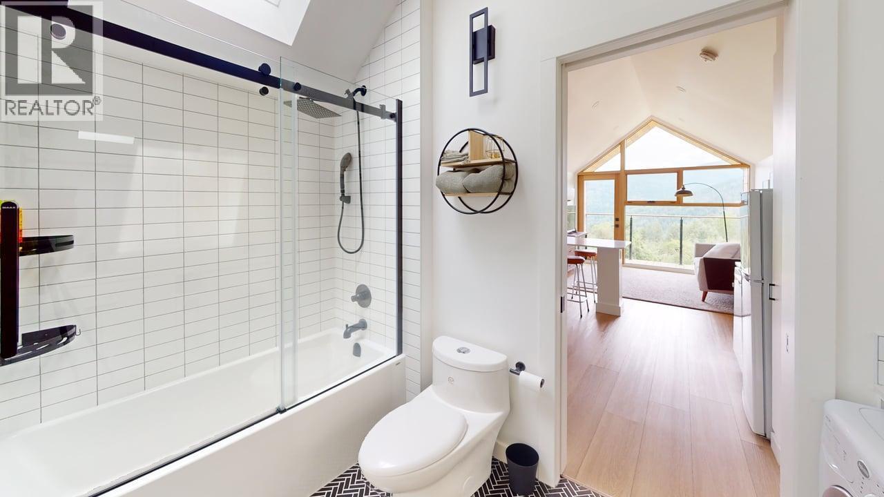 2715 3B HIGHWAY - 11