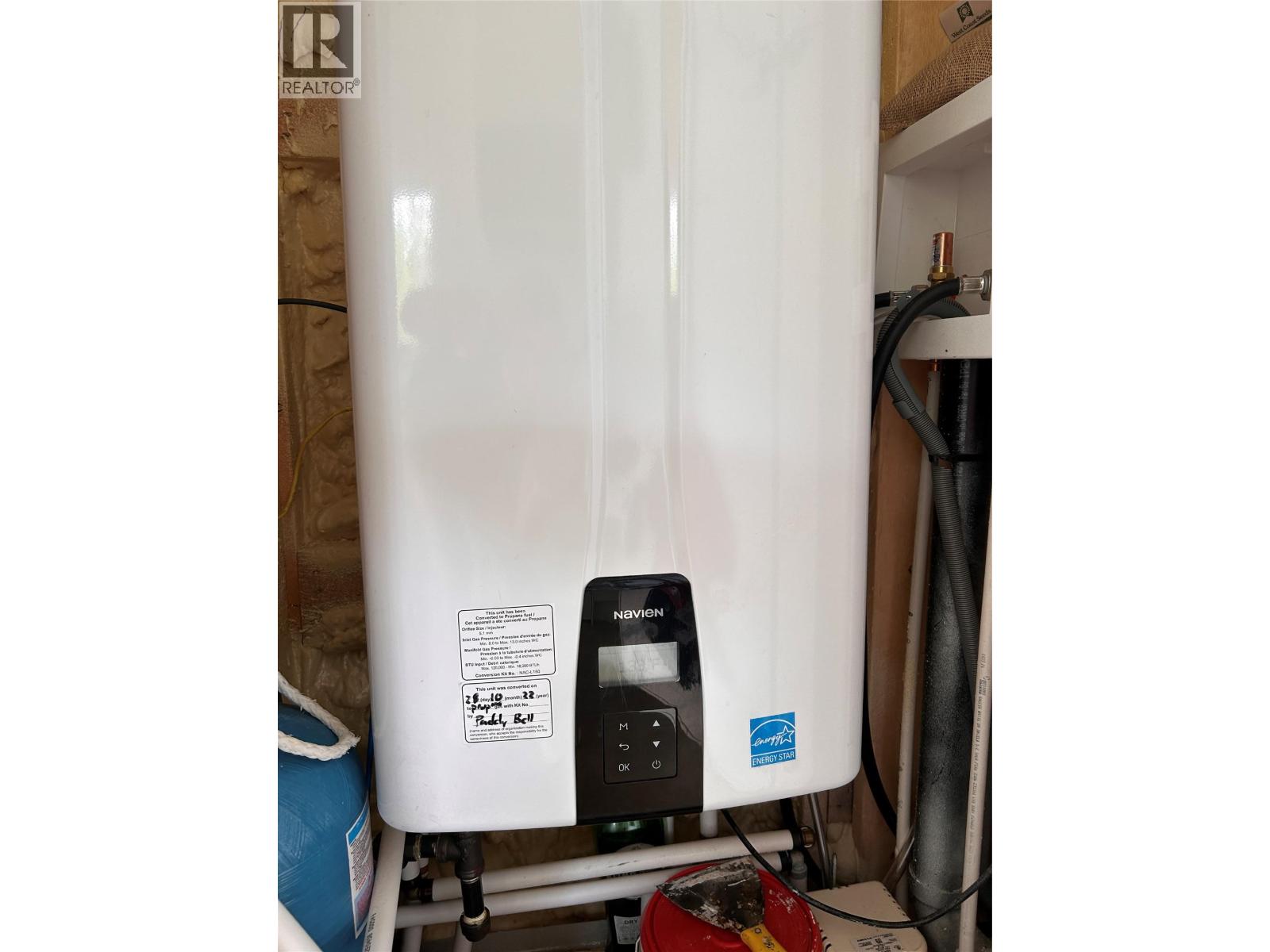 2715 3B HIGHWAY - 52