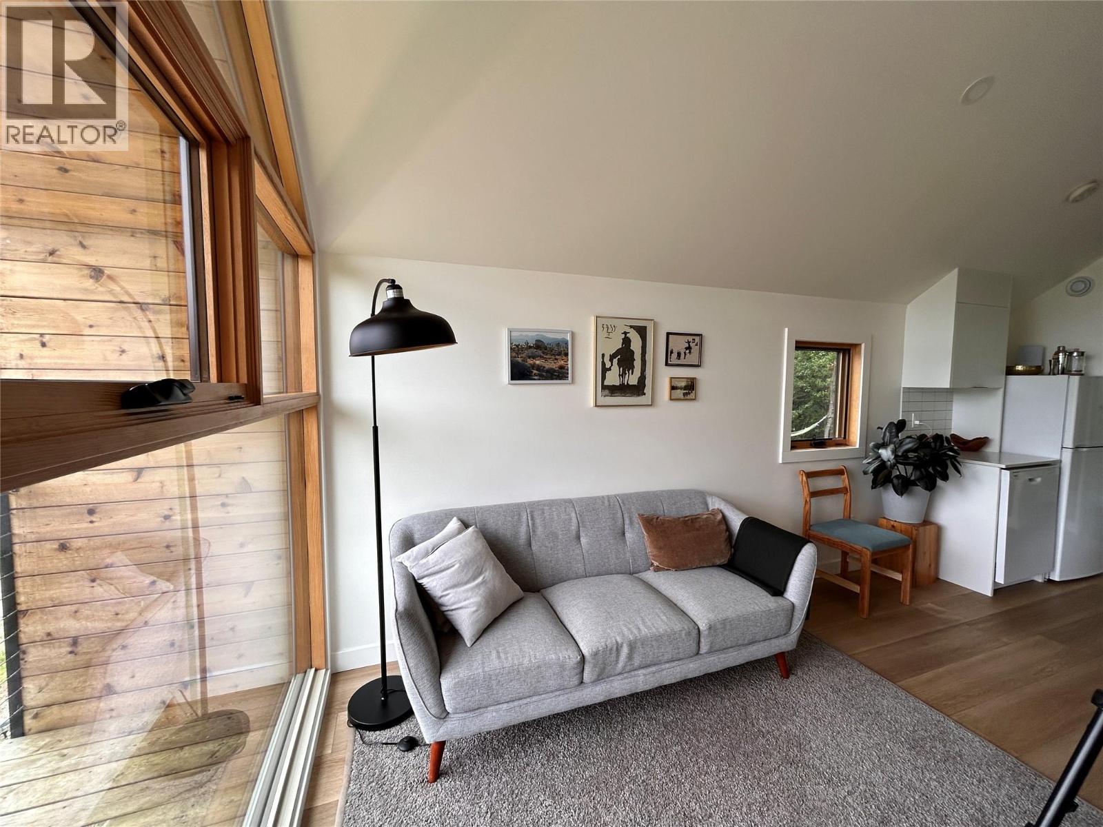 2715 3B HIGHWAY - 27