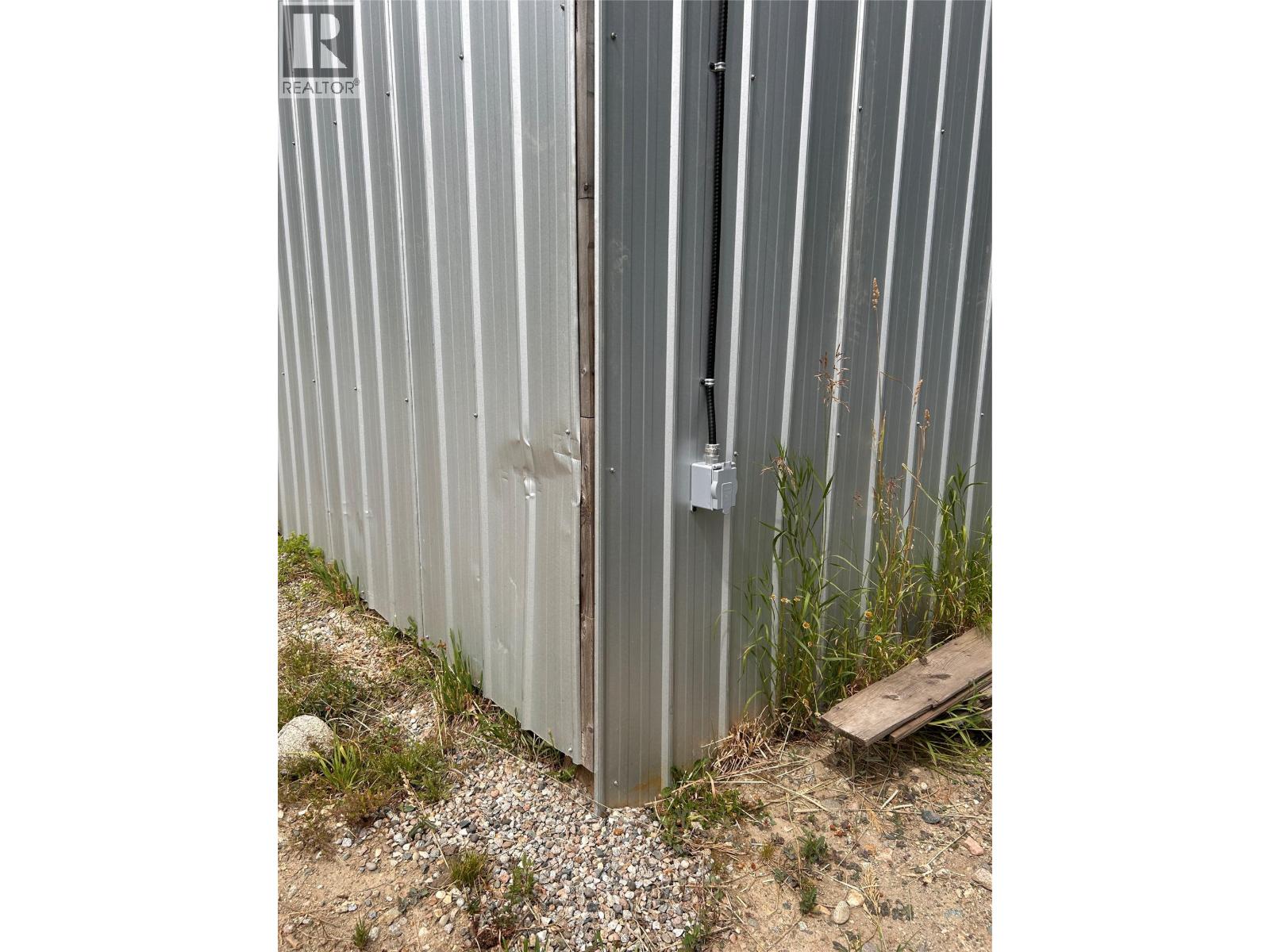 2715 3B HIGHWAY - 35