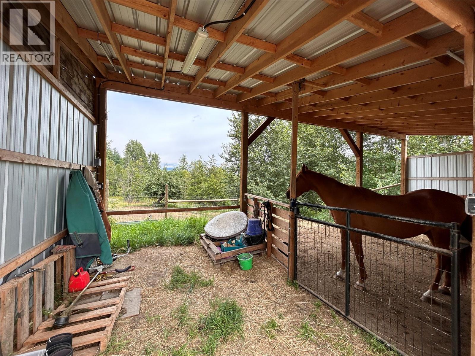 2715 3B HIGHWAY - 30