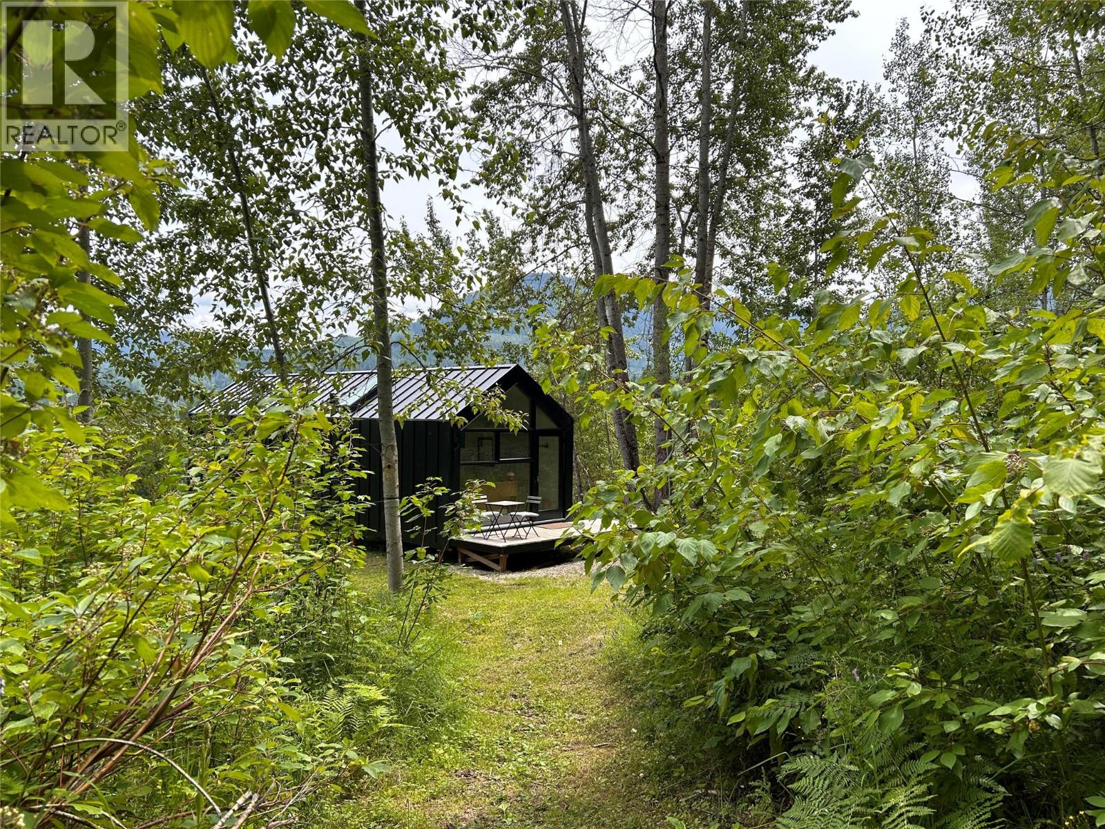 2715 3B HIGHWAY - 36